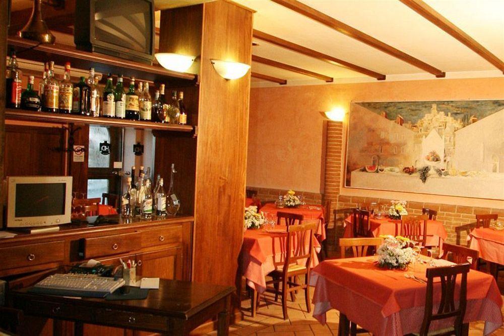 Hotel I Duchi Καμερίνο Εξωτερικό φωτογραφία