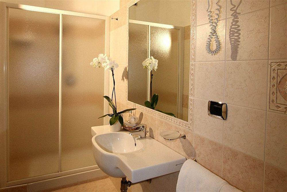 Hotel I Duchi Καμερίνο Εξωτερικό φωτογραφία